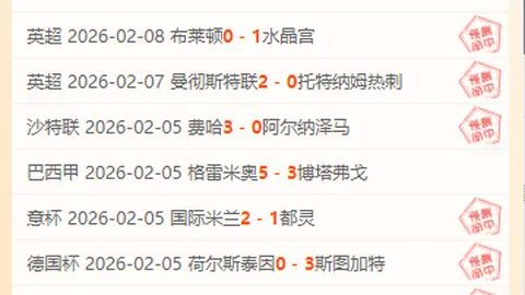 女教师邓志慧游泳救跳江少年，温情拥抱驱散绝望寒冰